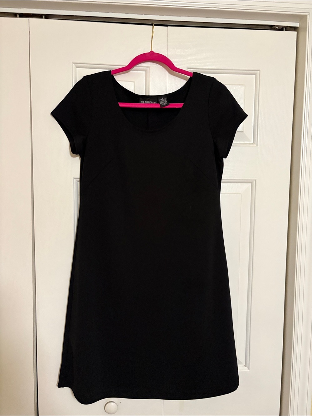 Liz Claiborne Black Short-Sleeve Scoop Neck Shift Dress 36 inches